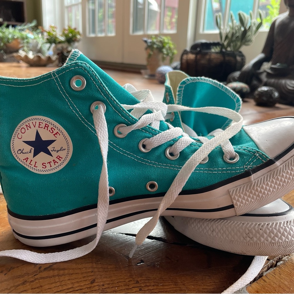Converse high top W8 M6 teal like new